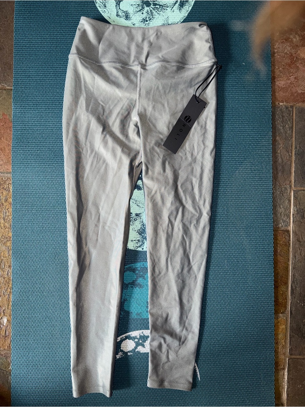 Women’s Silver Noli High-Waist Performance Leggings